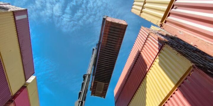 How to Choose Shipping Containers for Sale